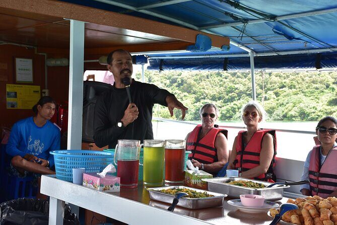 John Grays Private Hong by Starlight Tour with Sea Cave Kayaking - Who Should Consider This Tour?