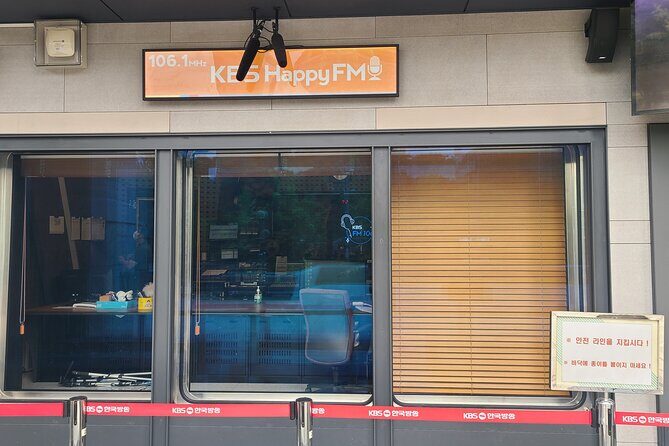 K-POP Fan One Day tour from Seoul - Exploring Seoul’s K-pop World: A Close Look at the Tour Itinerary