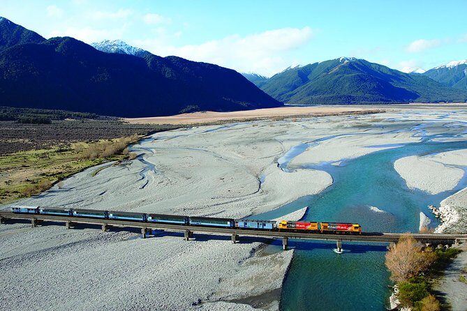 Kaikoura Whale Watch Day Tour from Christchurch including Coastal Pacific Train - FAQ