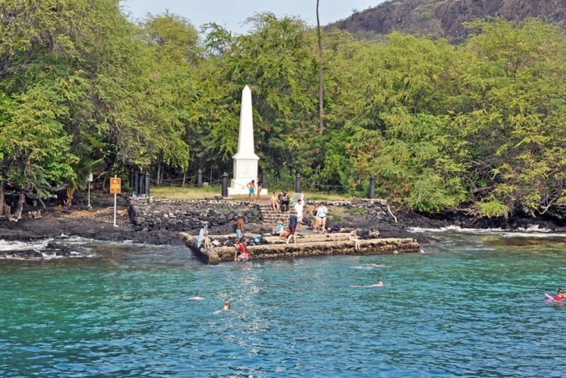Kailua-Kona: Captain Cook Reef Catamaran Day Trip with Lunch - A Deep Dive into the Experience