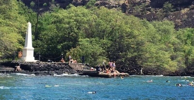 Kailua-Kona: Kealakekua Bay and Captain Cook Monument Tour - The Small-Group Advantage
