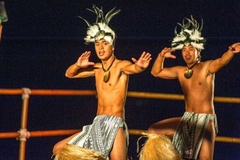 Kailua-Kona: Voyagers of the Pacific Luau with Buffet Dinner - Introduction