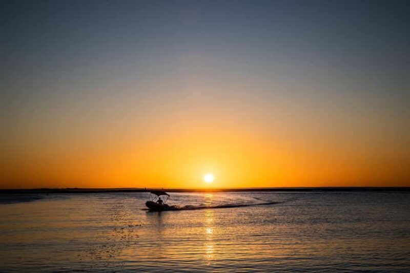 Kalbarri: Sunset Cliff Cruise with Wildlife Spotting - Experience Overview