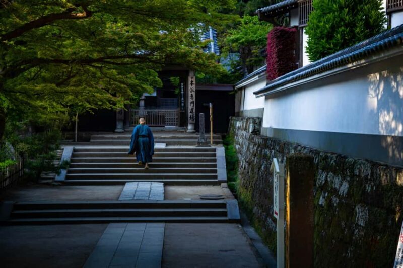 Kamakura: A Journey Through Medieval Japan - Scenic Beaches and Enoshima Island