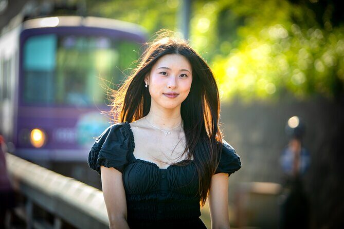 Kamakura Tour with Pro Photographer: Anime Train & Fuji Sunset - An Authentic Kamakura Experience with a Unique Twist
