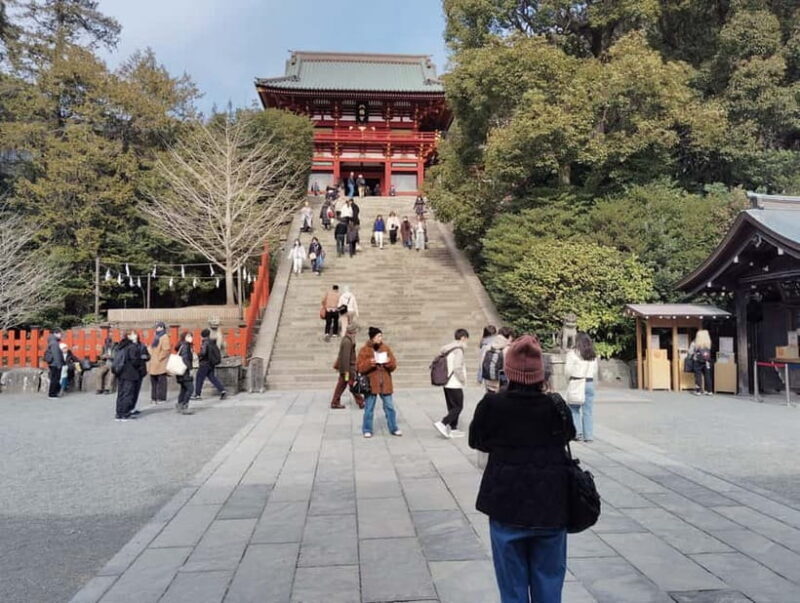 Kamakura: Tsurugaoka Hachimangu & Komachi Street Tour - Exploring Kamakura’s Spiritual Heart: Tsurugaoka Hachimangu Shrine