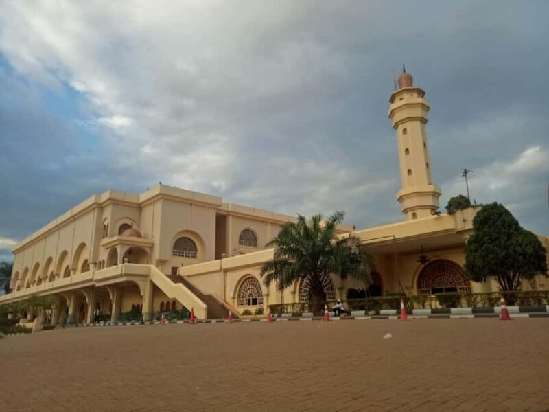 Kampala: Luxury City Tour with Hotel Pickup and Drop-Off - Key Points