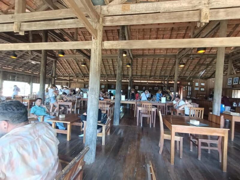 Kampot-Phnom Penh include Pepper farm Tour, Salt field, Lake - Who Would Enjoy This Tour?
