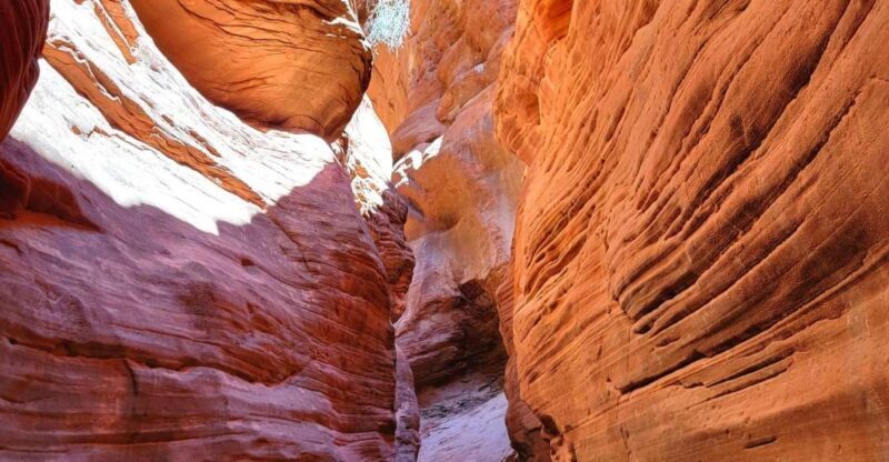 Kanab: Red Canyon Off-Road Jeep and Hiking Tour - Key Points