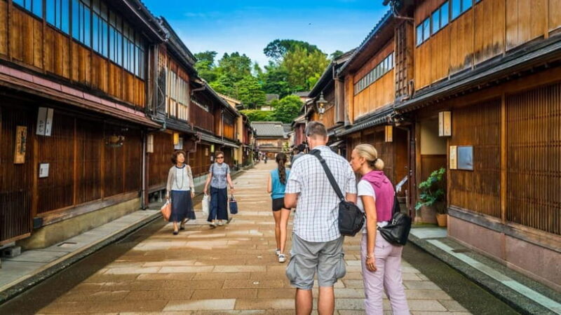 Kanazawa: City Highlights & Hidden Gems Private Walking Tour - A Few Considerations