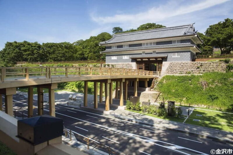 Kanazawa Half Day E-bike Tour - Key Points