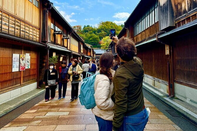 Kanazawa Half Day Private Tour - Castle, Garden, Geisha District - A Genuine Look at the Itinerary and What You Can Expect