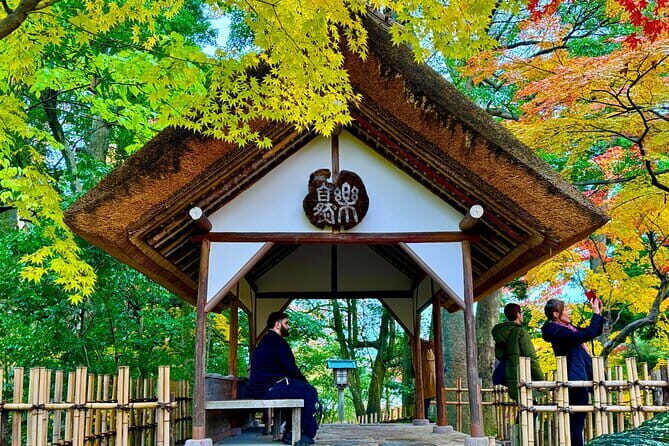 Kanazawa Half Day Private Tour - Castle, Garden, Geisha District - Practical Insights