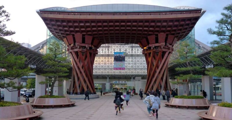 Kanazawa: Private Walking Tour with a Local - Authenticity and Value: Why It Stands Out