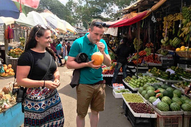 Kandy City Sightseeing and Ambuluwawa Tower by Tuk Tuk Tour - The Experience of a Typical Day