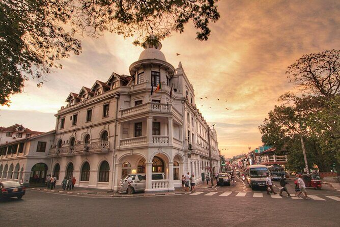 Kandy City Tour from Colombo - Starting in Colombo: A Gateway to Sri Lanka’s Heritage
