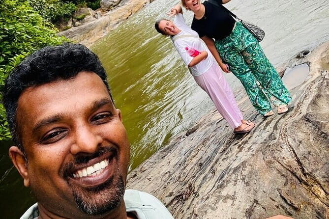 Kandy City Tour with Ambuluwawa by Tuk Tuk - What Makes This Tour Stand Out?
