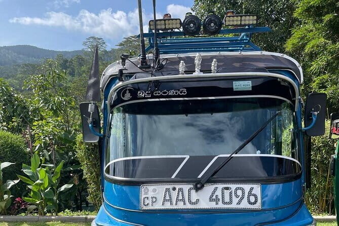 Kandy City Tour With Modern Tuk Tuk - Starting at the Sacred Tooth Relic Temple