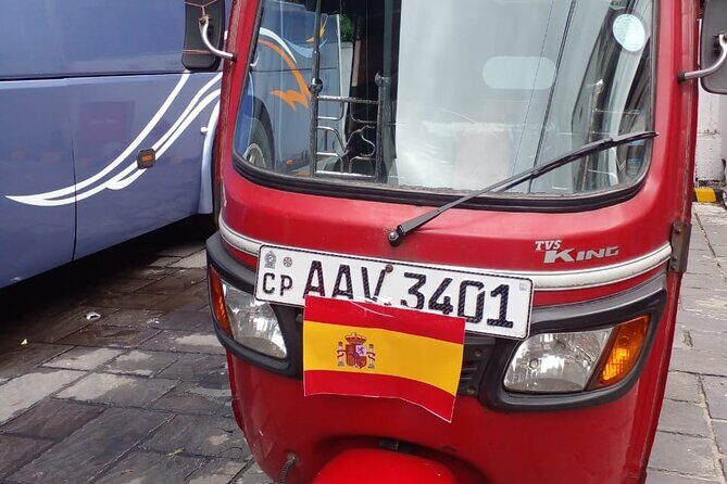 Kandy Heritage City Tour by tuktuk - Visiting Sacred and Historic Sites