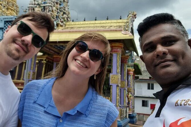 Kandy Heritage City Tour by tuktuk - Lush Gardens and Botanical Wonder