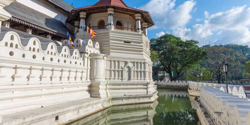 Kandy: Temples, Gardens & Cultural Show City Highlights Tour - Final Thoughts: Who Is This Tour Best For?