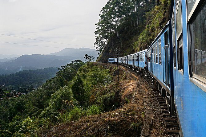 Kandy to Ella train ride on (Train No: 1005 "Podi Menike") - What to Expect During the Ride