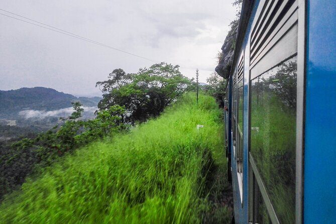 Kandy to Ella train ride on (Train No: 1005 "Podi Menike") - The Sum Up