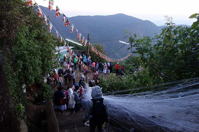 Kandy to Nallathanniya (Climb Adams Peak) - Key Points