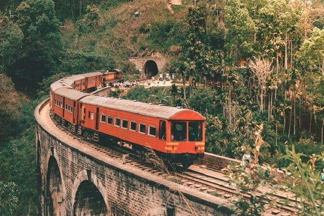 Kandy to Nanu Oya train ride on (Train No: 1005 "Podi Menike") - Frequently Asked Questions