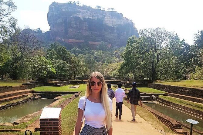 Kandy to Sigiriya Day Tour and Dambulla cave temple with private vehicle - Practical Tips