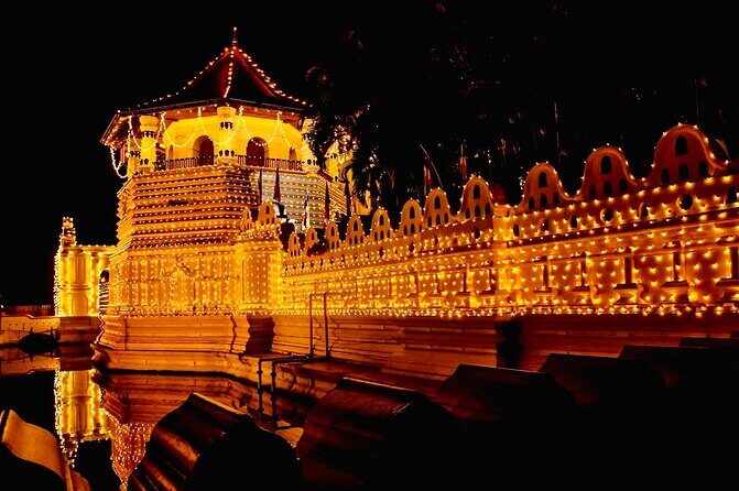 Kandy Transfer Visiting Dambulla Cave Temple and Herbal Garden - FAQs