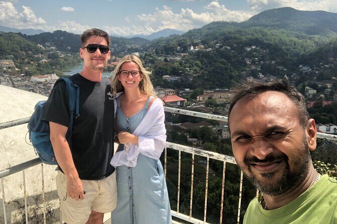 Kandy TukTuk tour with Local Tour Guide - Authentic Experiences and Local Flavors