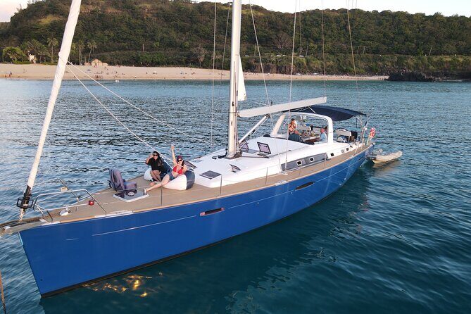 Kanoa Yacht Charter: 2-Hour Sail off Waikiki - Introduction