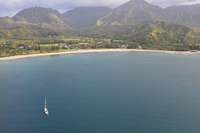 Kanoa Yacht Charter: 2-Hour Sail off Waikiki - Who Will This Tour Suit Best?