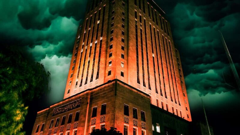 Kansas City Wraiths & Whiskey Ghost Tour - The Experience: Atmosphere and Authenticity