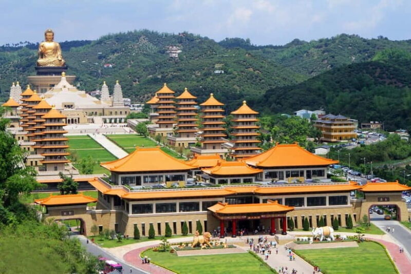 Kaohsiung: Private City Tour with Fo Guang Shan Museum - Practical Details: What to Expect and Why It Matters
