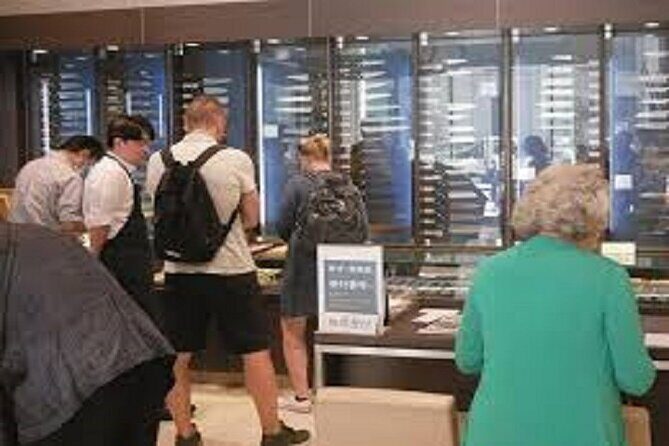 Kappabashi Knife Shopping Tour with Government-Licensed Guide - Key Points