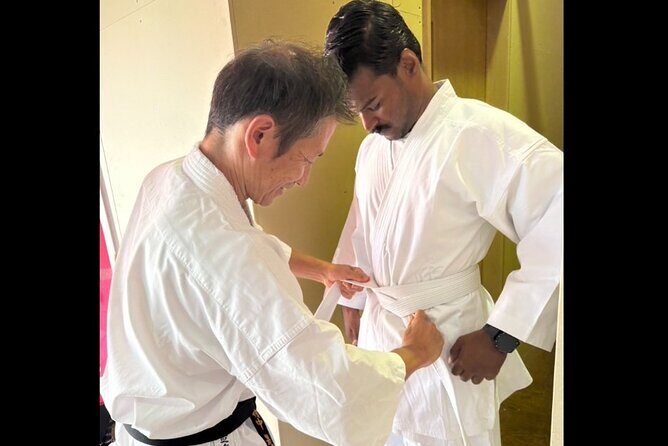 Karate Experience in Kanazawa Break Tiles and Get a Black Belt - Ideal for Who?
