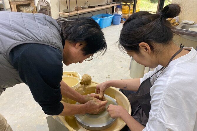 Karatsu Pottery Making - Discovering the Charm of Karatsu Pottery Making