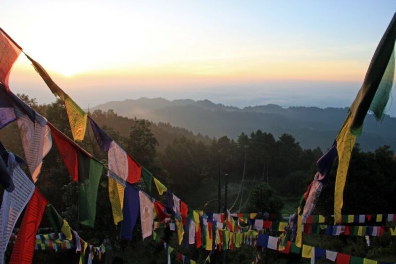 Kathmandu: Nagarkot Sunrise Tour with Day Hike - What the Reviews Tell Us