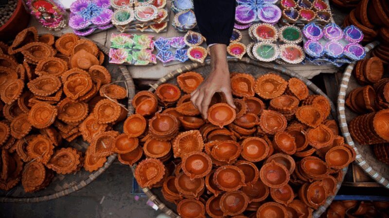 Kathmandu: Palace, Garden, Market & Stupa Near Thamel Tour - The Sum Up: Who Will Love This Tour?