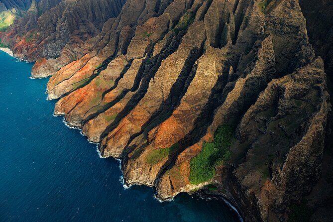 Kauai Airplane Tour: Na Pali Coast, Waterfalls & Window Seats - What to Expect During the Tour