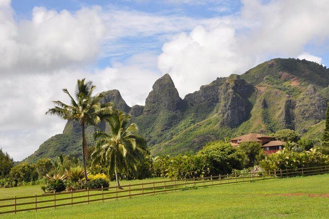Kauai Highlights & Movie Sites - Hanalei: Charm and Movie Magic
