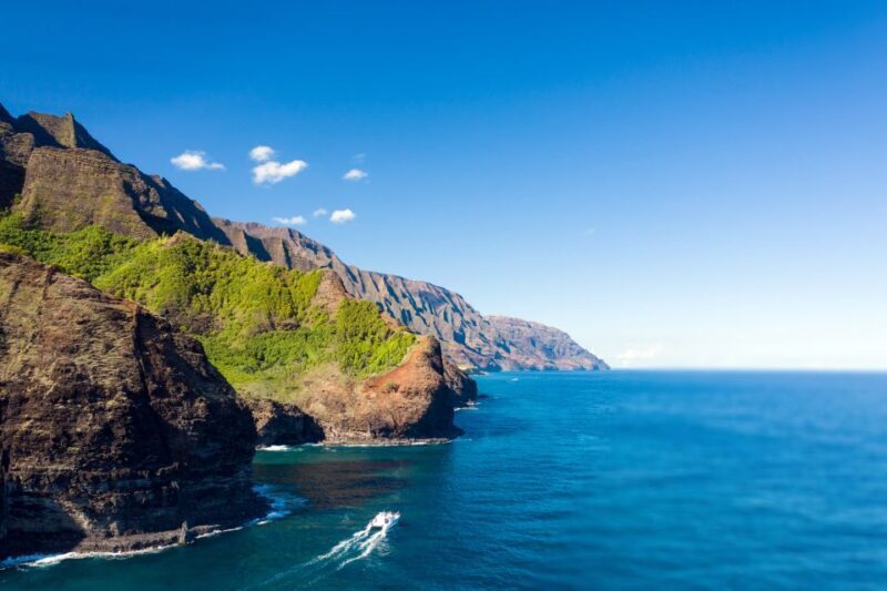 Kauai: Niihau and Na Pali Coast Full-Day Boat Tour - Exploring the Itinerary and Experience
