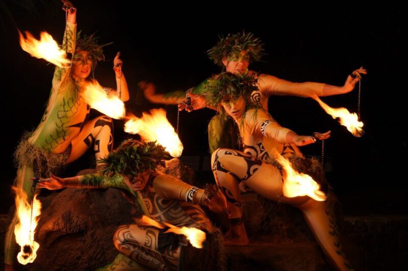 Kauai: VIP Manor House Dinner & Luau Kalamaku Show - The Welcome and Seating