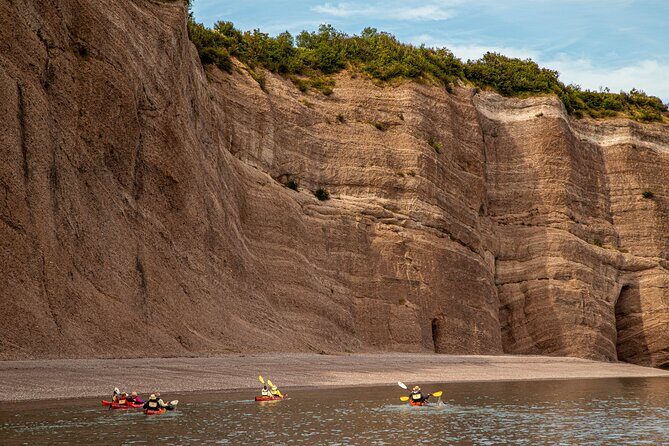 Kayak the Bay of Fundy Sea Caves - What to Expect from the Itinerary