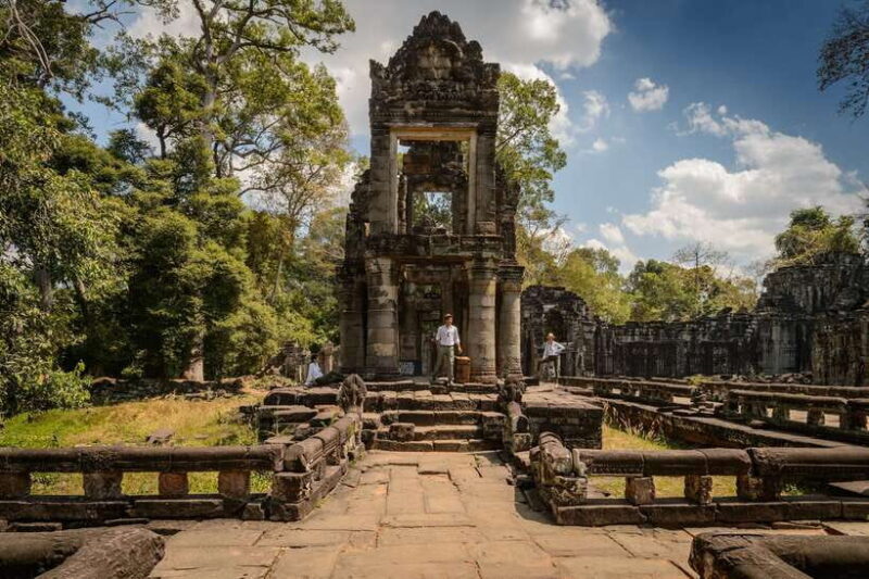 Kbal Spean Trekking Tour with Banteay Srei & Landmine Museum - Who Should Consider This Tour?