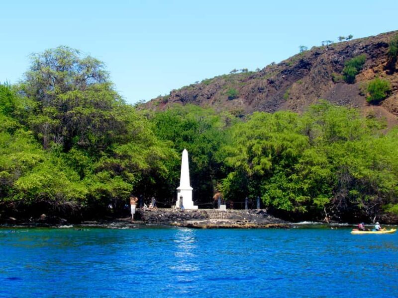 Kealakekua Bay Dolphin Watching, Snorkeling Boat Tour, BBQ - A Closer Look at the Experience