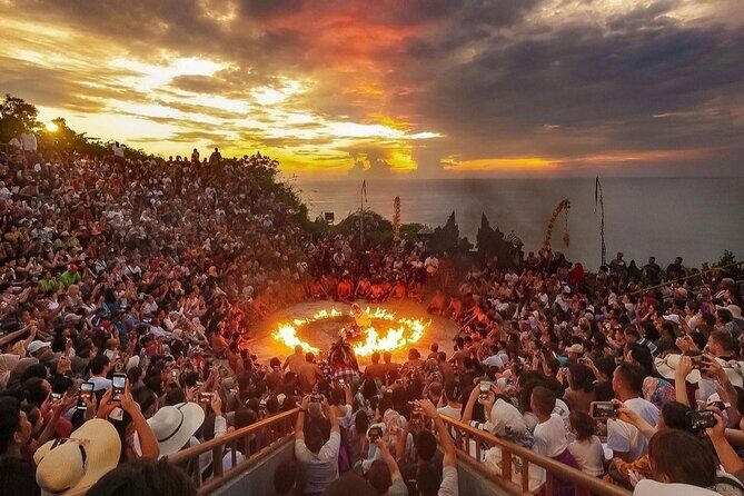 Kecak Fire Dance and Uluwatu Temple Private Half Day Tour - Stop 2: Uluwatu Temple