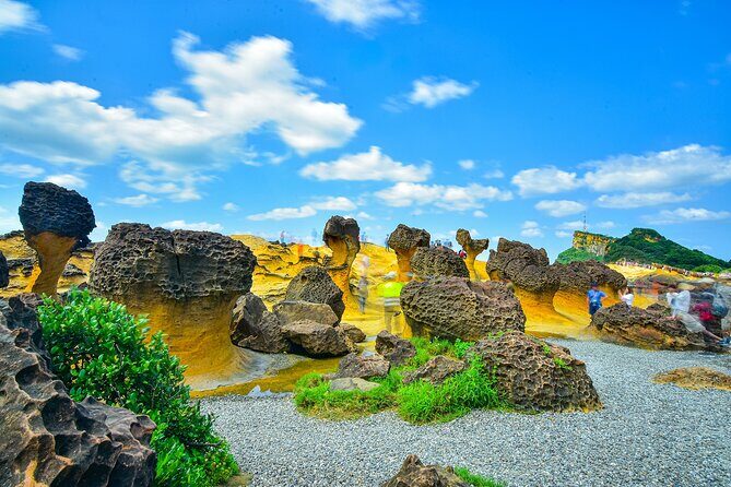 Keelung Shore Excursion: Private 6H Natural Wonder & Seafood Tour - Frequently Asked Questions